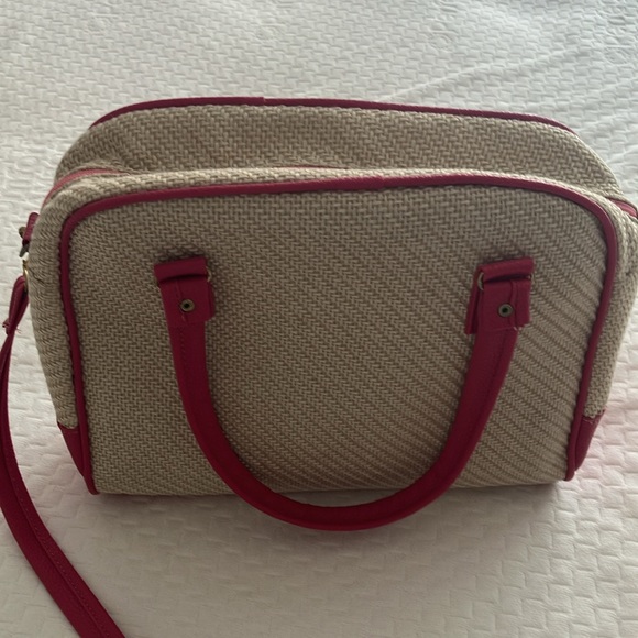 Frida Kahlo hand and Crossbody purse - Picture 5 of 11